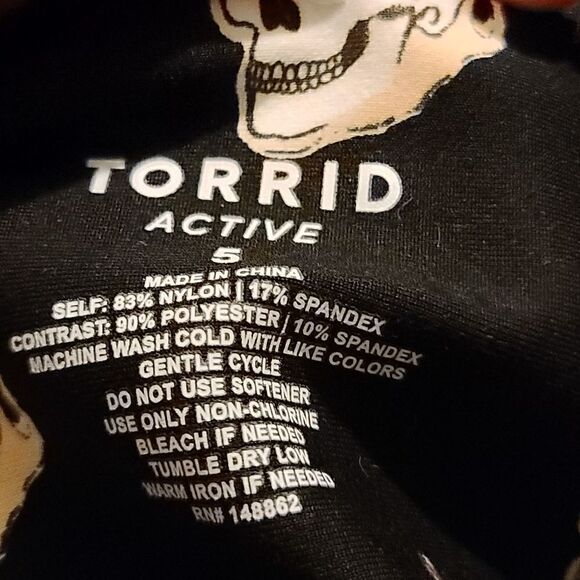 5X 28W Torrid Wicking Active Legging  Black Flames Skull Punk Mesh Panel pocket, - Picture 11 of 11